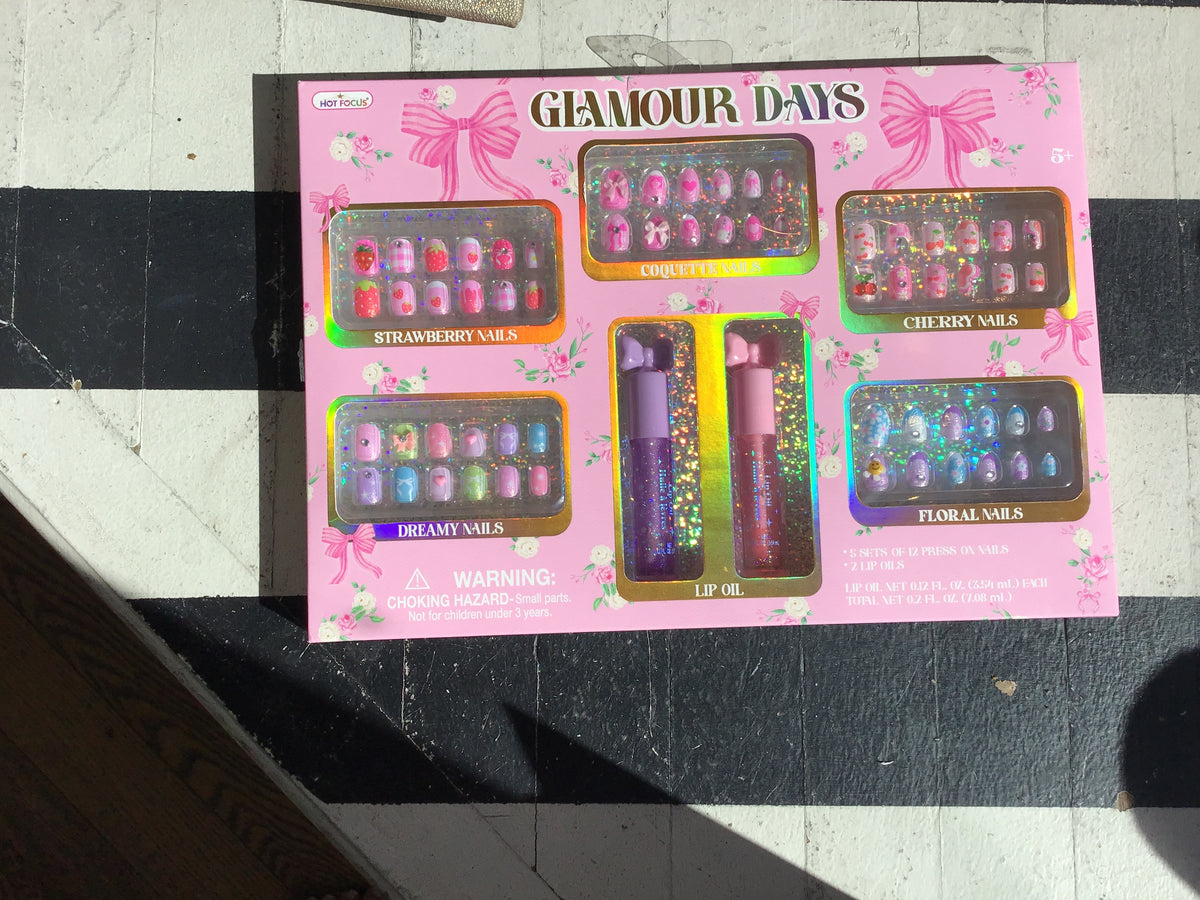 Glamour Days Kit